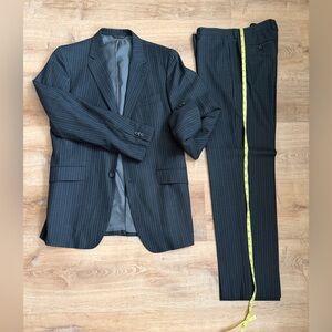 Banana Republic suit 40r